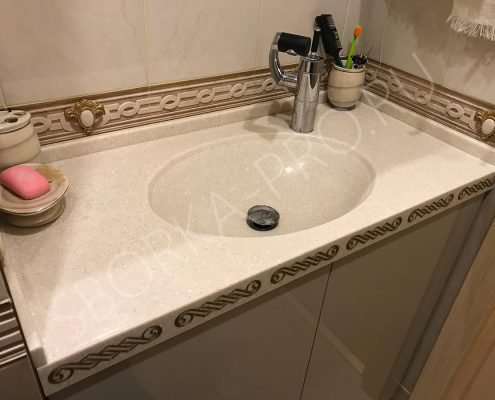 столешница в ванну с литым умывальником